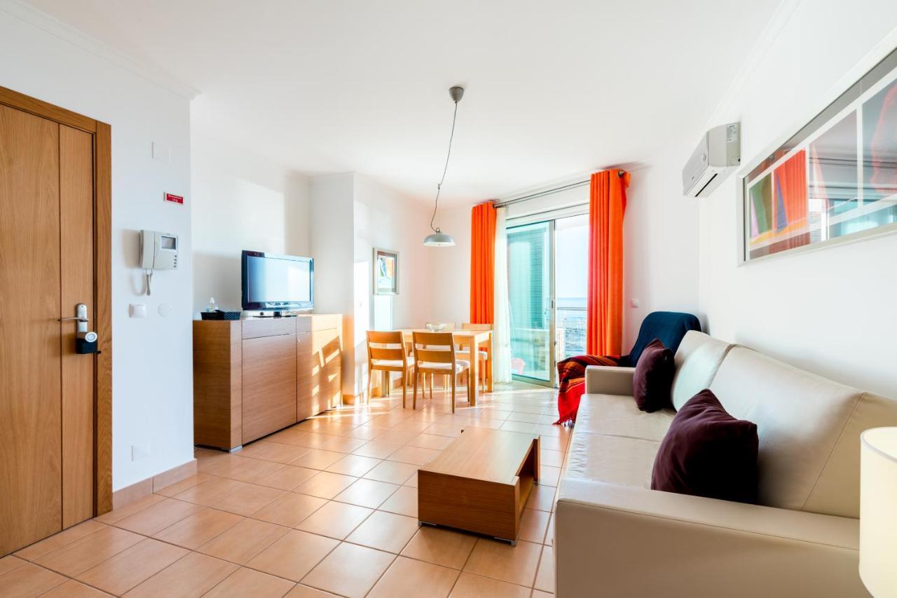 Apartamento frente al mar: luz y aire puro. Monte Gordo Exterior foto
