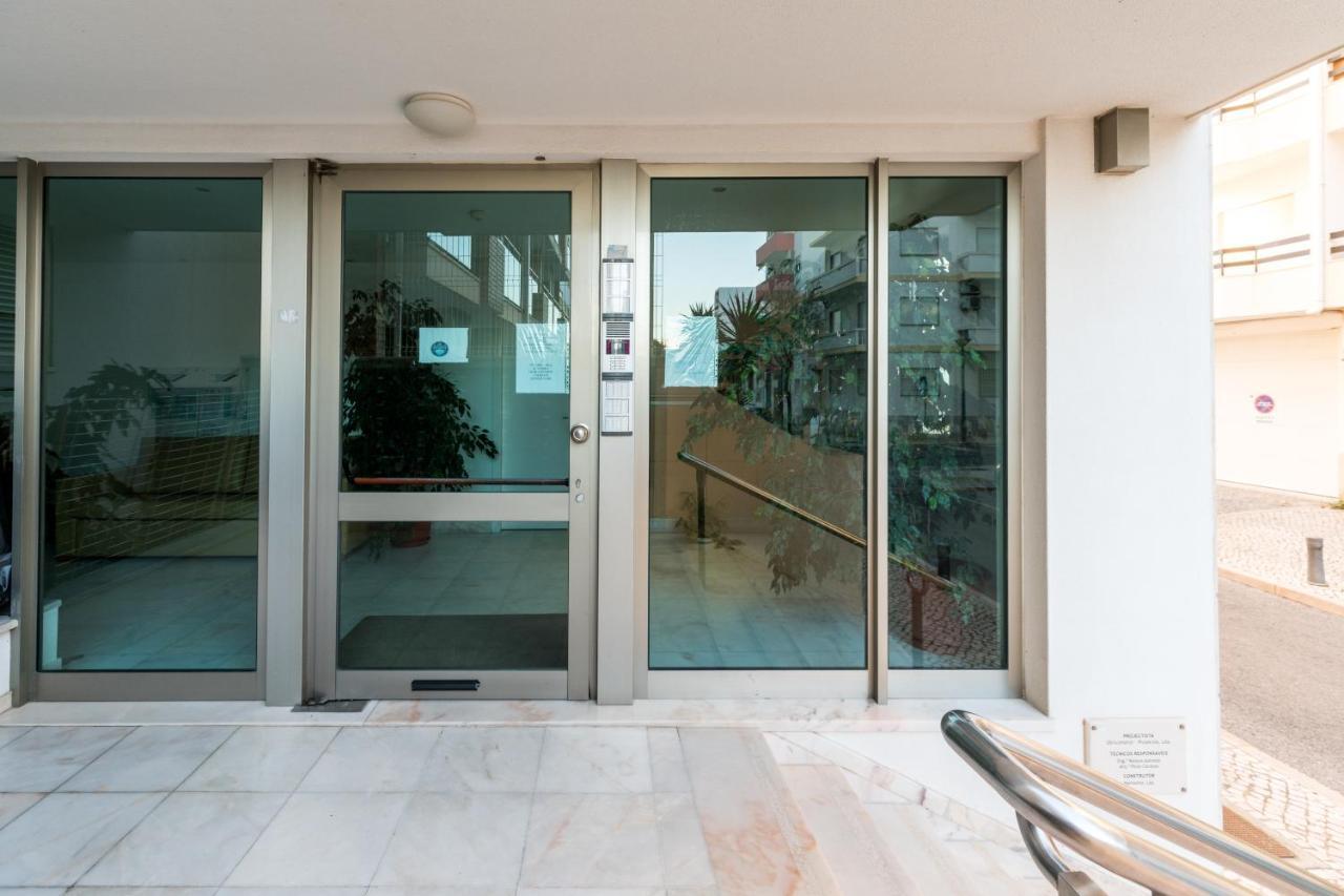 Apartamento frente al mar: luz y aire puro. Monte Gordo Exterior foto