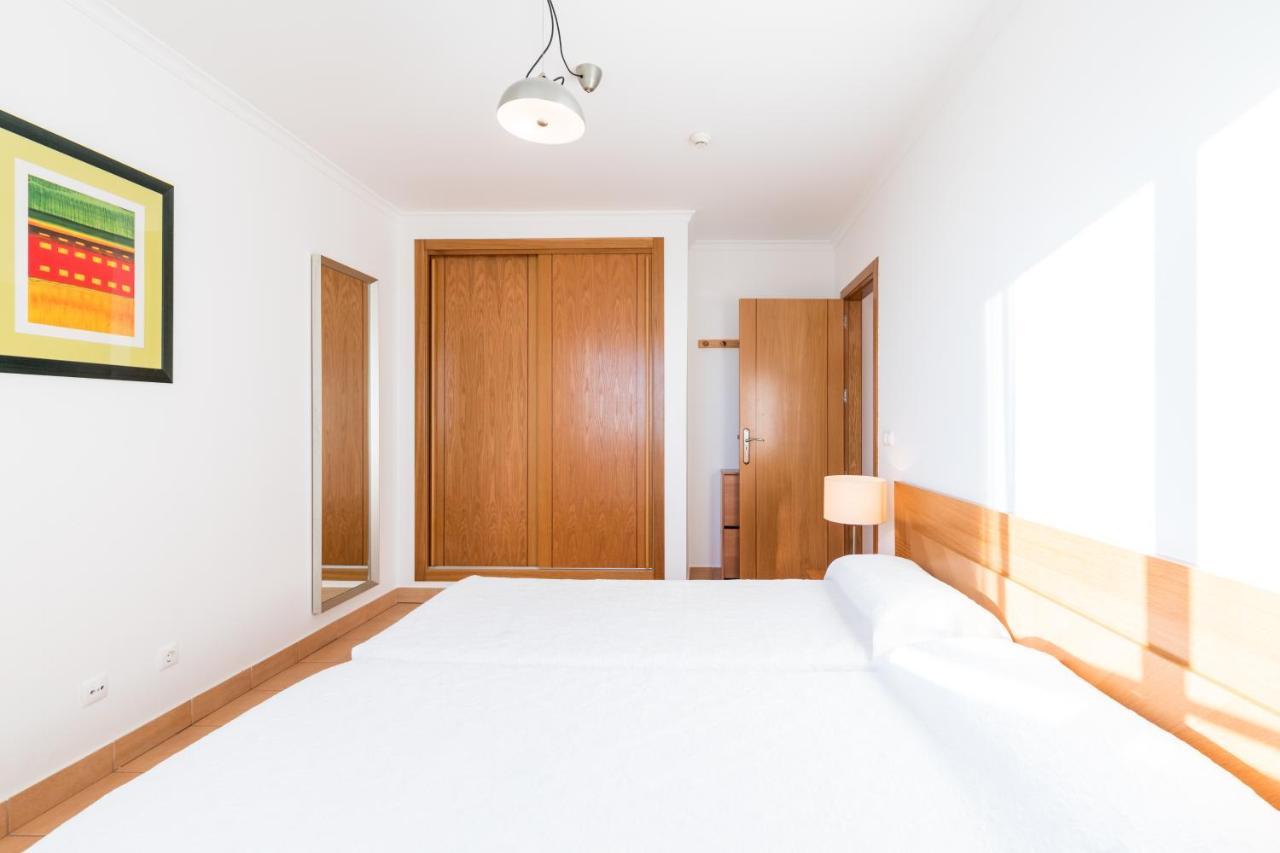 Apartamento frente al mar: luz y aire puro. Monte Gordo Exterior foto